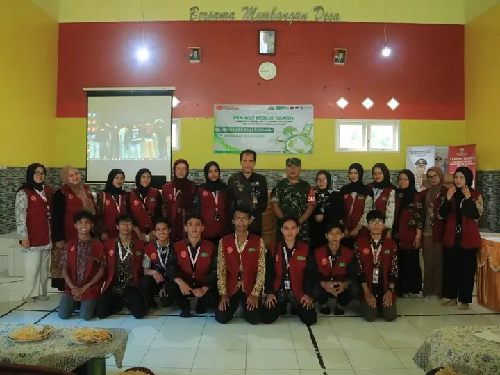 Artikel KKN Universitas Al Ghifari: PEMBUKAAN KKN MBKM TERINTEGRASI 2025 UNIVERSITAS AL GHIFARI  DI DESA KEMANG