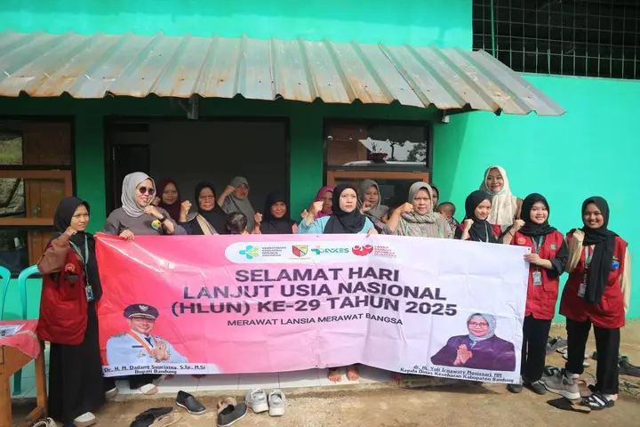 Artikel KKN Universitas Al Ghifari: KKN UNFARI Kelompok 14 Dampingi Posyandu Baros: Peduli Kesehatan Masyarakat Bareng Tenaga Medis