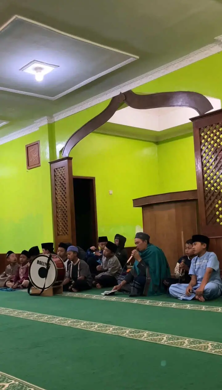 Artikel KKN Universitas Al Ghifari: Observasi SDN Ciparay dan Mengikuti Solawatan Bersama Warga