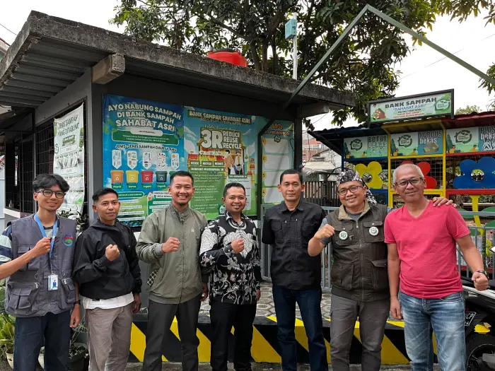 Artikel KKN Universitas Al Ghifari: Menambah Wawasan, Berbagi Ilmu, dan Menjalin Kebersamaan dengan Masyarakat