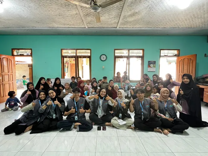 Artikel KKN UNFARI: Berkontribusi dalam Pelayanan Posyandu dan Edukasi Kesehatan Masyarakat dari Kelompok SAJANTRA KANCANA