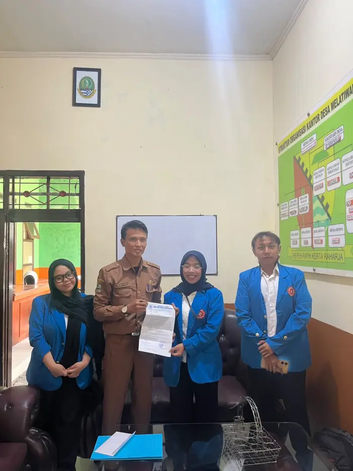 Artikel KKN Universitas Al Ghifari: Langkah Awal Pengabdian: Kelompok 18 KKN Universitas Al-Ghifari Bangun Komitmen Bersama Desa Melatiwangi