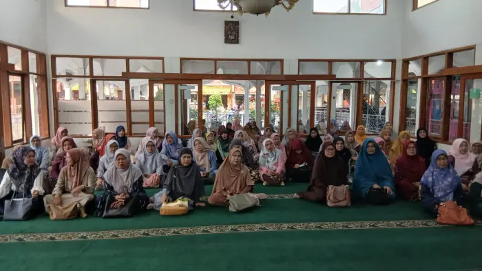 Artikel KKN UNFARI: Kajian Syariahan Rutin Desa Pasirhalang dari Kelompok KARSA LEMBANA