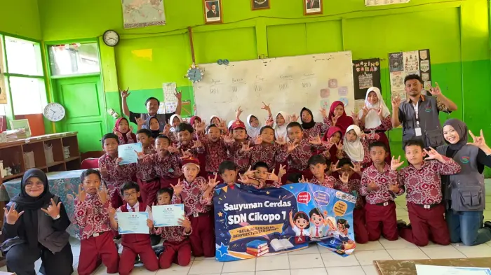 Artikel KKN Universitas Al Ghifari: KKN Sauyunan 38 Hadirkan Program Sauyunan Cerdas, Edukasi dan Cerdas Cermat Meriahkan SDN Cikopo 01