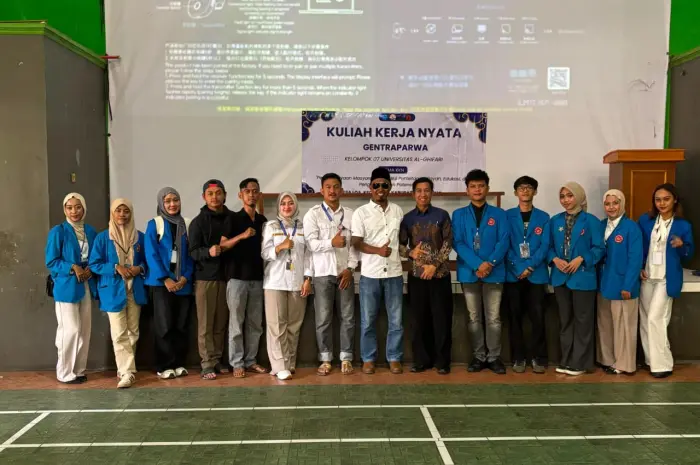 Artikel KKN Universitas Al Ghifari: Pembukaan KKN Kelompok 7 Gentraparwa Resmi Digelar di Kantor Pemerintahan Desa Loa