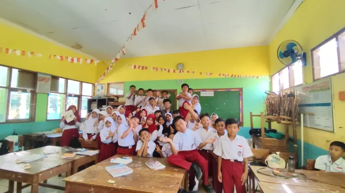 Artikel KKN Universitas Al Ghifari: Bijak Bermedia Digital Sejak Dini: Kegiatan Literasi Digital di SDN Loa 01 dan SDN Loa 02
