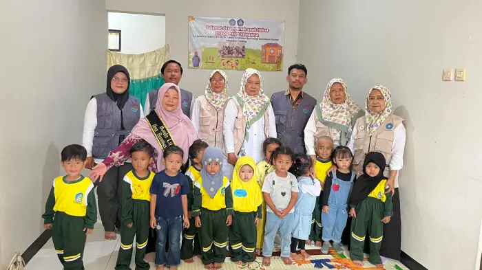 Artikel KKN Universitas Al Ghifari: KKN Sauyunan 38 Jalin Kedekatan dengan Anak-anak Melalui Kunjungan Edukatif di PAUD Kenanga