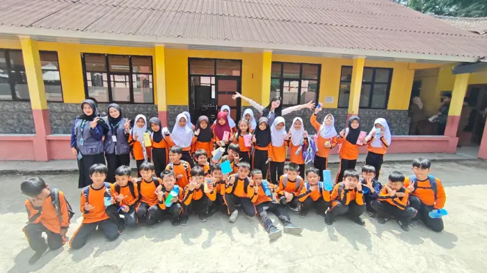 Artikel KKN Universitas Al Ghifari: Edukasi GELATIK KKN MITRA NAWASENA bersama murid SDN 2 Pagerwangi, lembang