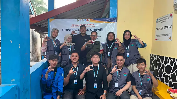 Artikel KKN Universitas Al Ghifari: Program Kerja Utama Cek Kesehatan Gratis untuk Warga Desa Cibodas RW 10 : Kolaborasi Mahasiswa KKN dan Tim Kesehatan STIKes Dharma Husada Bandung
