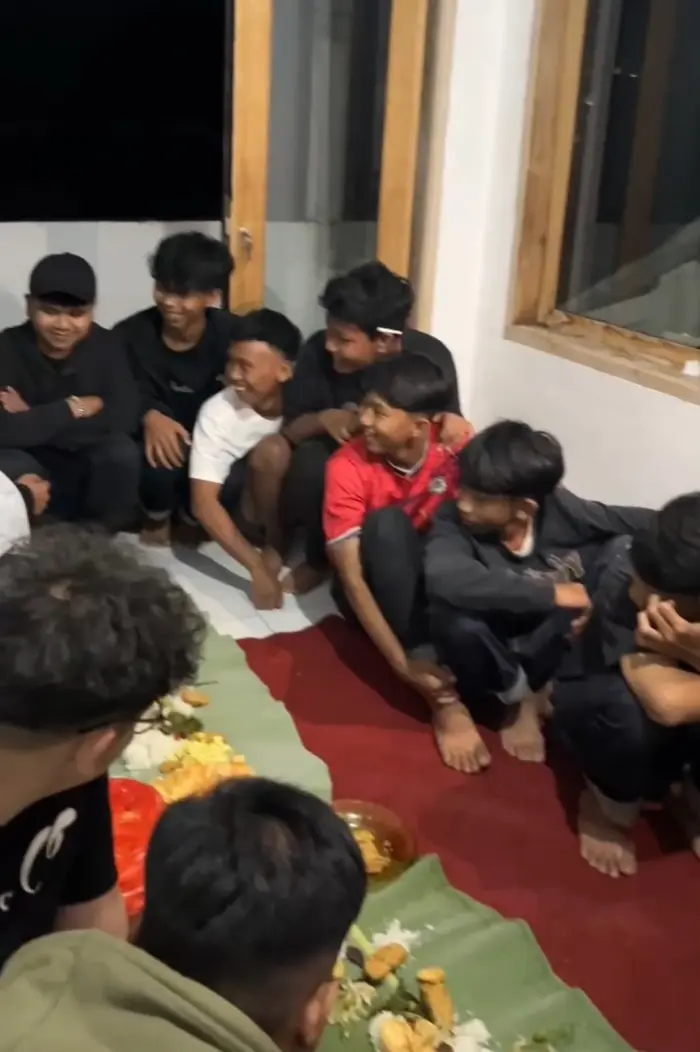 Artikel KKN Universitas Al Ghifari: Kolaborasi KKN Wargaluyu dan Karang Taruna Dusun 4. Pembahasan Struktural Organisasi dan Potensi Ekonomi Pemuda