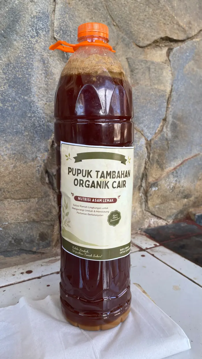 Produk KKN UNFARI: Suplement Pupuk Cair dari Kelompok Sawargi20